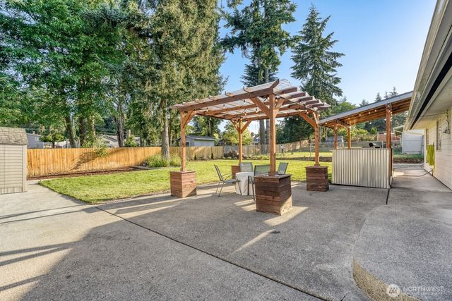 2349 SW 341st Place, Federal Way, WA 98023
