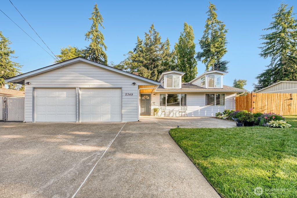 2349 SW 341st Place, Federal Way, WA 98023