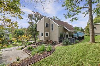 2056 Oakridge Drive, Charleston, WV 25311