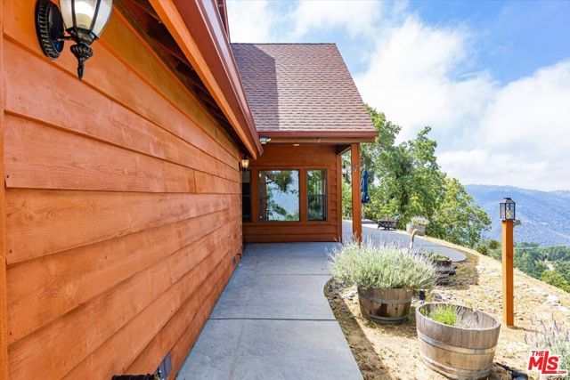 28081 Deertrail Drive, Tehachapi, CA 93561