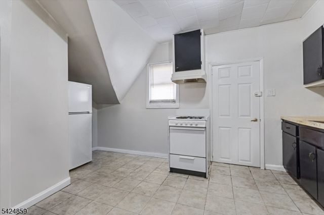 94 Manchester Ave, Paterson City, NJ 07502