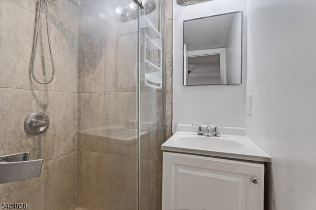 94 Manchester Ave, Paterson City, NJ 07502