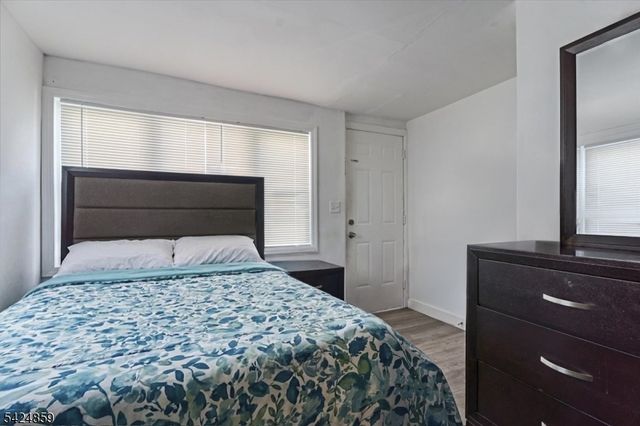 94 Manchester Ave, Paterson City, NJ 07502