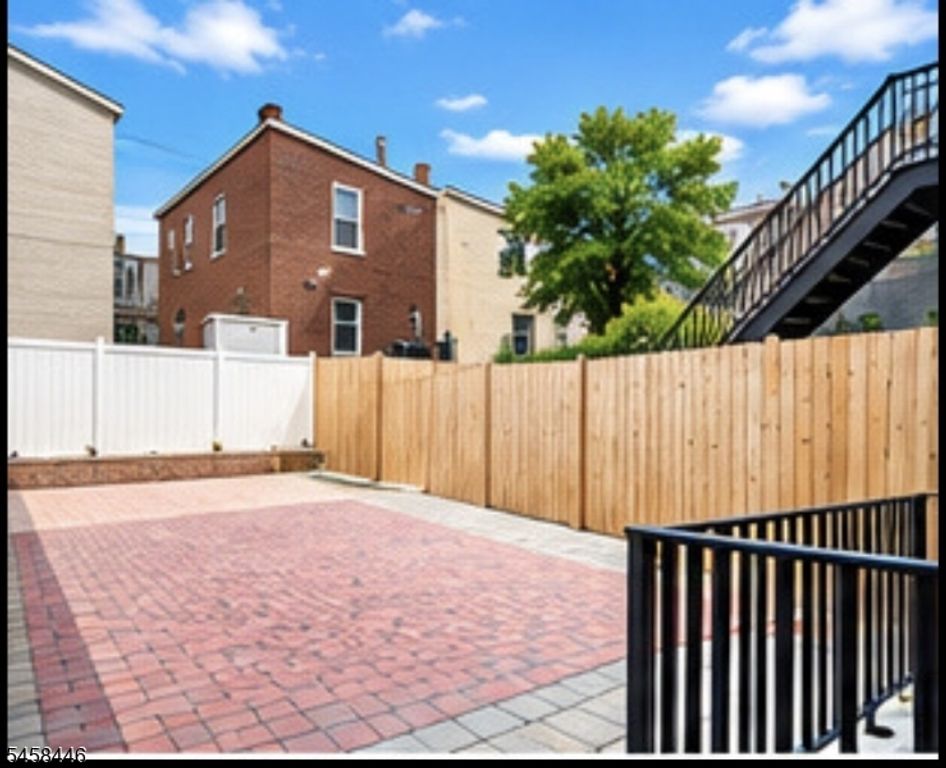 142 Ripley Pl 3, Elizabeth City, NJ 07206 — photo 5