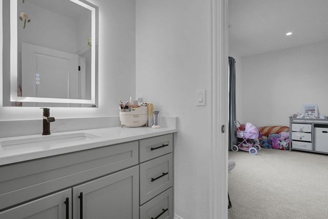 1763 Scenic Bluff Court, Delaware, OH 43015