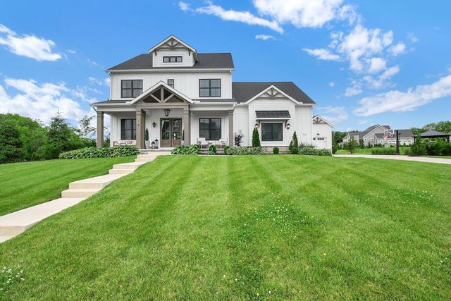 1763 Scenic Bluff Court, Delaware, OH 43015