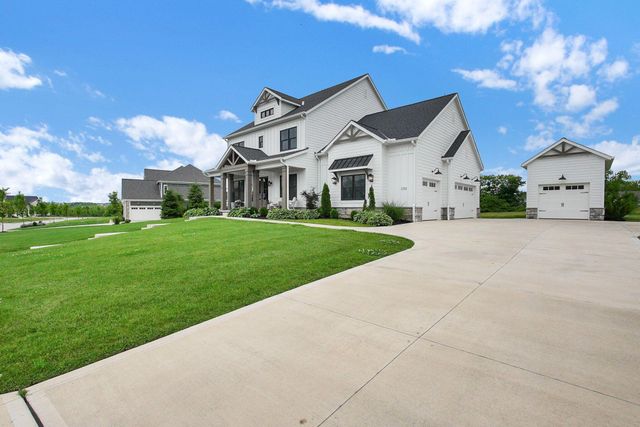 1763 Scenic Bluff Court, Delaware, OH 43015