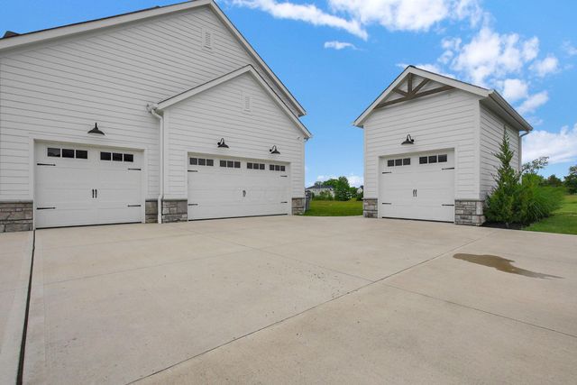 1763 Scenic Bluff Court, Delaware, OH 43015