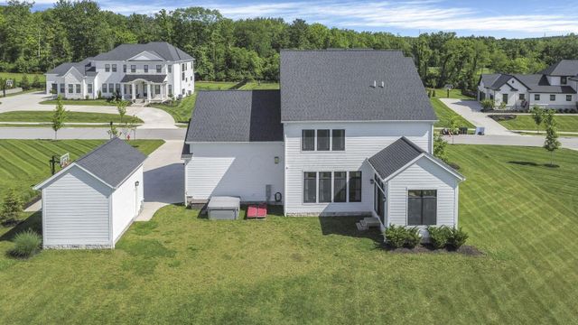 1763 Scenic Bluff Court, Delaware, OH 43015
