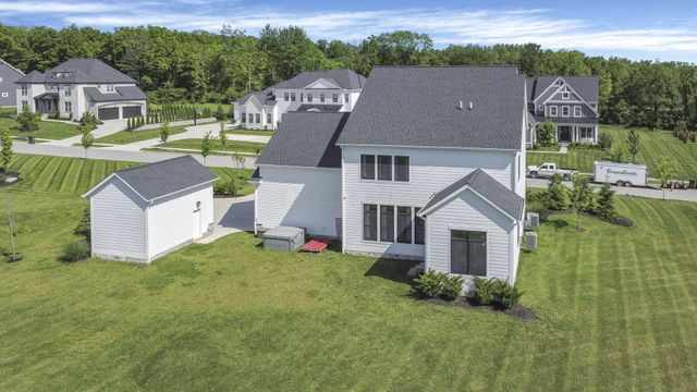 1763 Scenic Bluff Court, Delaware, OH 43015