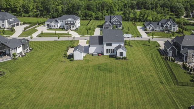 1763 Scenic Bluff Court, Delaware, OH 43015