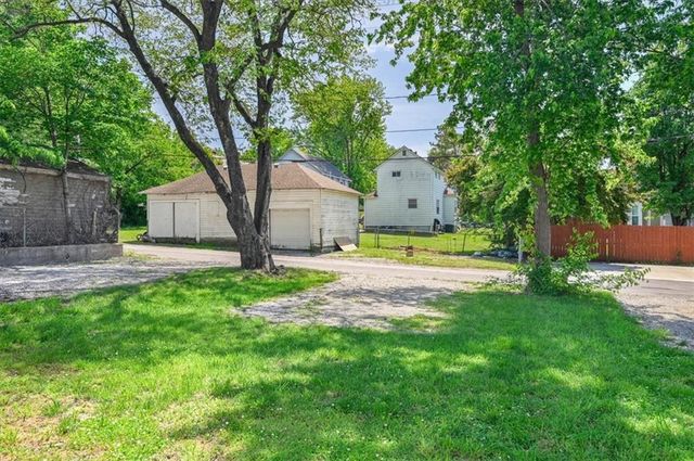 619 Kiowa Street, Leavenworth, KS 66048