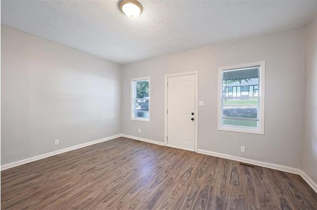 619 Kiowa Street, Leavenworth, KS 66048