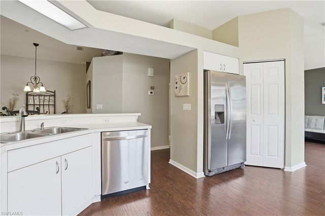 6914 Satinleaf RD N 201, Naples, FL 34109