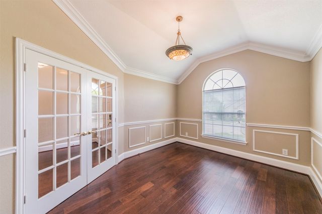 5212 Estrella Lane, Benbrook, TX 76126