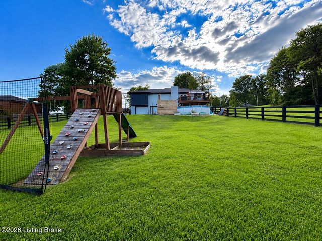 3612 Echo Valley Circle Cir, La Grange, KY 40031