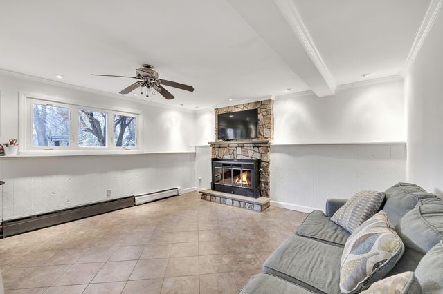 8 Snug Harbor Drive, Danbury, CT 06811