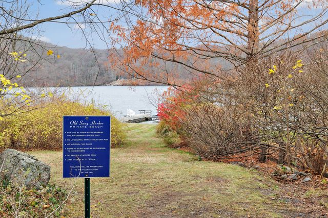 8 Snug Harbor Drive, Danbury, CT 06811