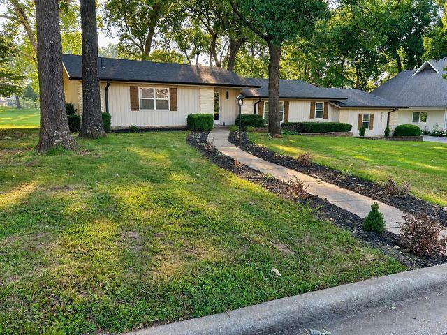 8310 Interlochen Drive, Nixa, MO 65714