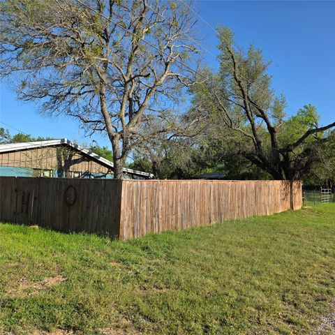 135 Elm Street, Palo Pinto, TX 76484