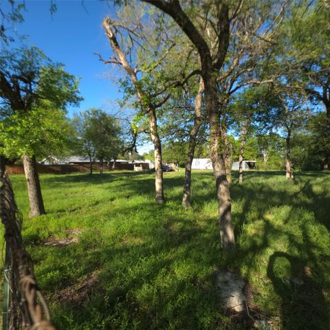135 Elm Street, Palo Pinto, TX 76484