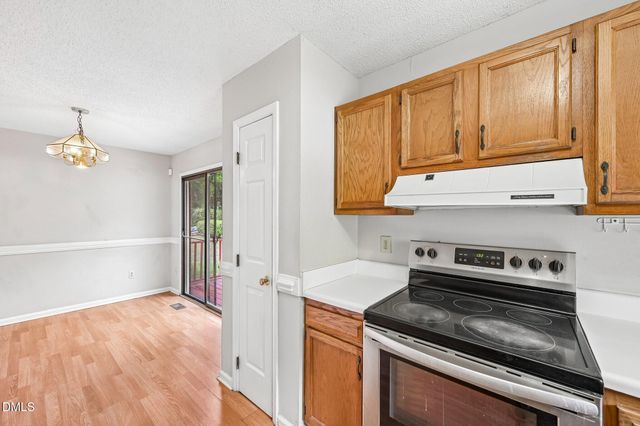 2800 W Jameson Road, Raleigh, NC 27604