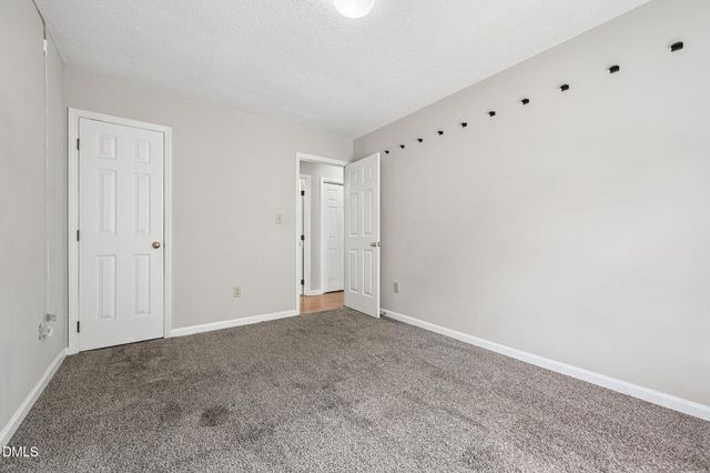 2800 W Jameson Road, Raleigh, NC 27604
