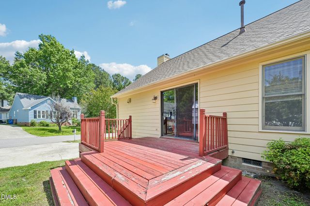 2800 W Jameson Road, Raleigh, NC 27604
