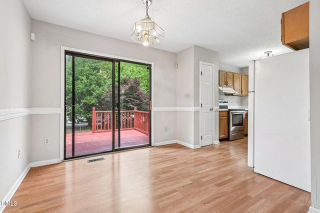 2800 W Jameson Road, Raleigh, NC 27604