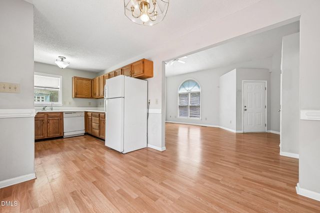 2800 W Jameson Road, Raleigh, NC 27604