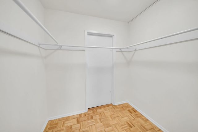 7033 N KEDZIE Avenue 815, Chicago, IL 60645