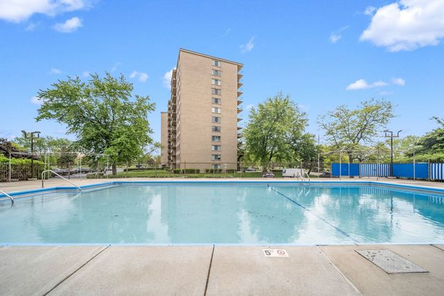 7033 N KEDZIE Avenue 815, Chicago, IL 60645