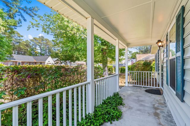 108 Woodlake Dr., Murrells Inlet, SC 29576