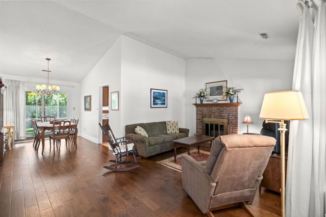 108 Woodlake Dr., Murrells Inlet, SC 29576