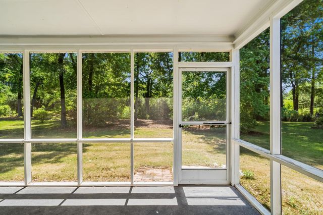 108 Woodlake Dr., Murrells Inlet, SC 29576