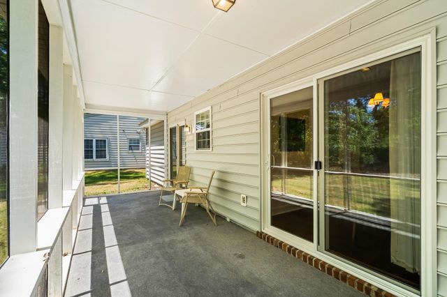 108 Woodlake Dr., Murrells Inlet, SC 29576