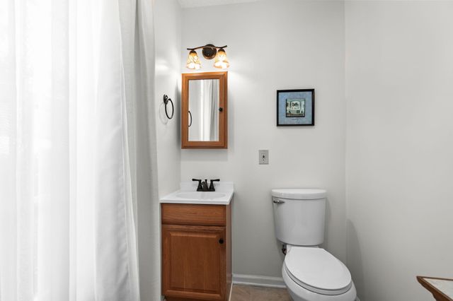 108 Woodlake Dr., Murrells Inlet, SC 29576