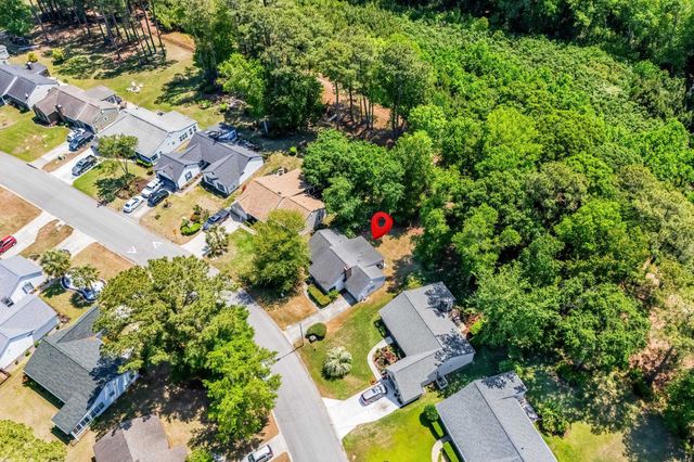 108 Woodlake Dr., Murrells Inlet, SC 29576