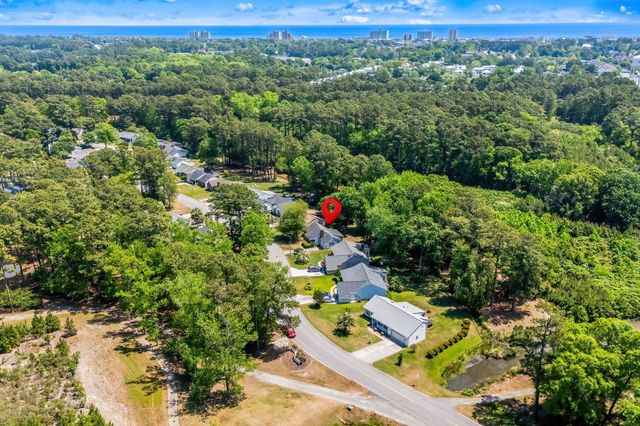 108 Woodlake Dr., Murrells Inlet, SC 29576