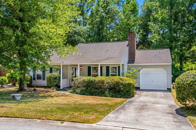 108 Woodlake Dr., Murrells Inlet, SC 29576