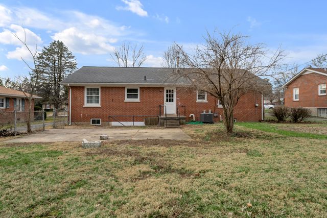 126 Londonderry Drive, Lexington, KY 40504