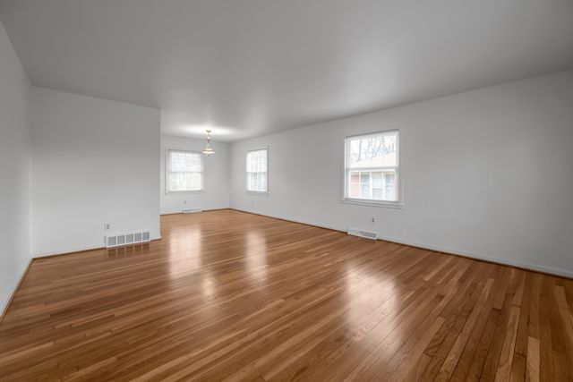 126 Londonderry Drive, Lexington, KY 40504