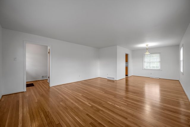 126 Londonderry Drive, Lexington, KY 40504