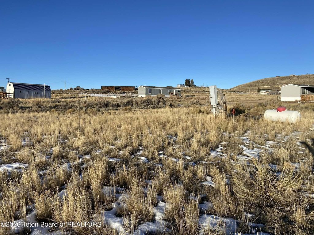 165 MEADOW LARK Lane, Boulder, WY 82923 photo 8