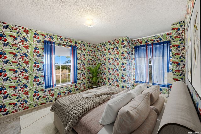 1240 County Road 324, Adkins, TX 78101