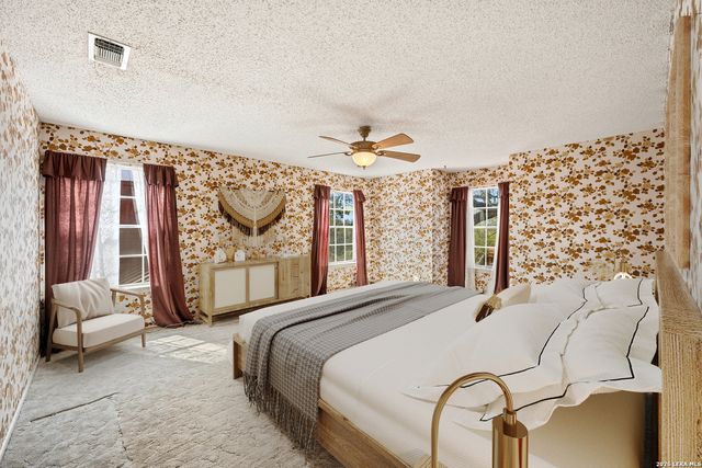 1240 County Road 324, Adkins, TX 78101