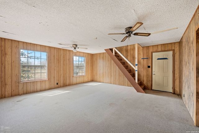 1240 County Road 324, Adkins, TX 78101