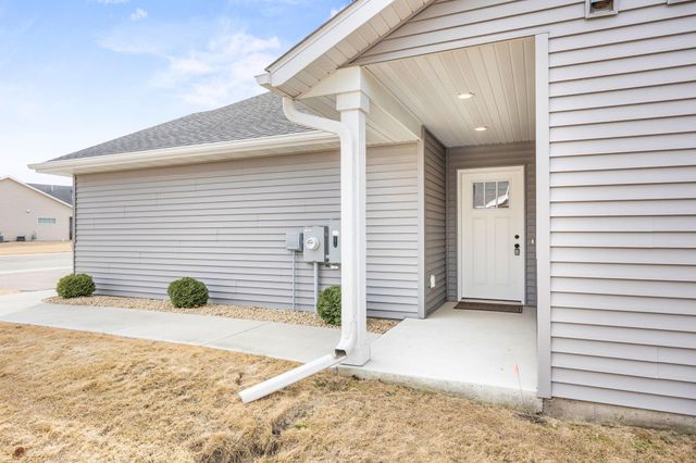 319 Geneva Lane, Maple Lake, MN 55358