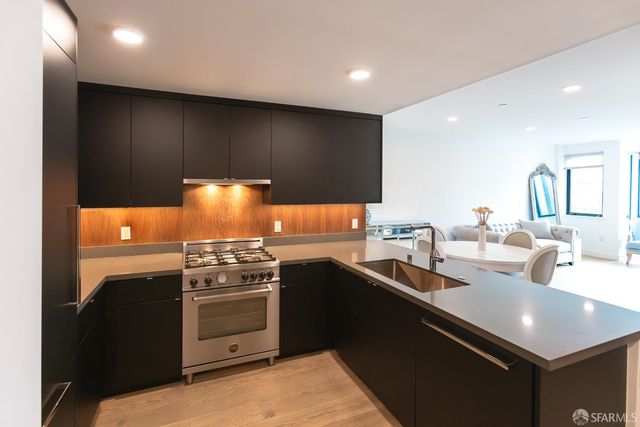 3620 Cesar Chavez Street 203, San Francisco, CA 94110