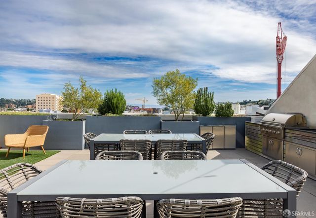 3620 Cesar Chavez Street 203, San Francisco, CA 94110